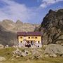 L'uomo doveva raggiungere il Rifugio Genova, ma è tornato al Baus L'uomo doveva raggiungere il Rifugio Genova, ma è tornato al Baus