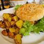 Buon appetito! Oggi, 18 settembre è il Cheeseburger Day Buon appetito! Oggi, 18 settembre è il Cheeseburger Day