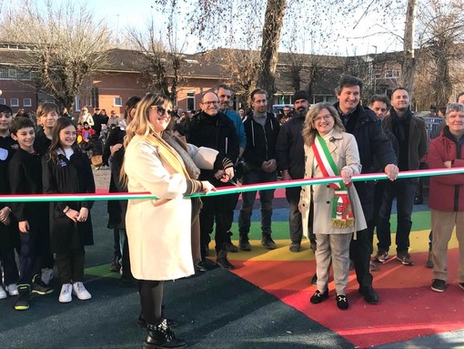 Nel pomeriggio di oggi l'inaugurazione dei nuovi spazi gioco presso le scuole di Borgonuovo