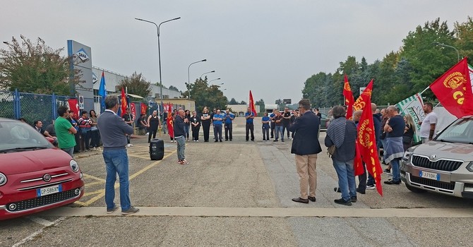 Sciopero e assemblea all'ex Dana di Sommariva Perno