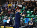 Matteo Battocchio incita i suoi ragazzi durante la partita contro Fano (Foto Margherita Leone)