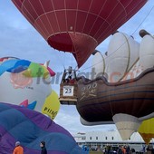 Le mongolfiere si alzano in volo nei cieli di Mondovì per l'Epifania [FOTO E VIDEO]