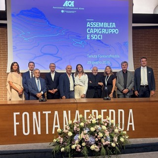 Alcuni momenti dell'assemblea (foto Mauro Gallo)
