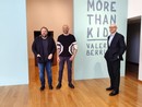 Valerio Berruti, al centro, con Nicolas Ballario e Arturo Galansino durante l'anteprima tenuta questa mattina alla Fondazione Ferrero