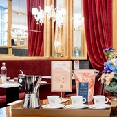 Sinatra-Lavazza: se il caffè d'essai si beve in profumeria Sinatra-Lavazza: se il caffè d'essai si beve in profumeria