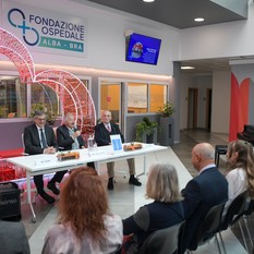 Alcuni momenti del momenti della visita all'Ospedale di Verduno negli scatti di Mauro Gallo Alcuni momenti del momenti della visita all'Ospedale di Verduno negli scatti di Mauro Gallo