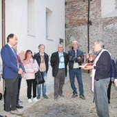 Piozzo intitola una piazza al fotografo Lartigue e a Florette, dove i nazisti bruciarono l'archivio municipale [FOTO E VIDEO]