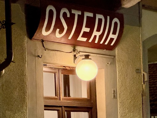 Osteria Antiche Sere: il mito della “piola” che non c’è più Osteria Antiche Sere: il mito della “piola” che non c’è più