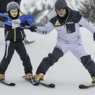 Limone Piemonte, SportABILI Alba in pista: “4 Scie sulla Neve” ricorda Claudio Agosti