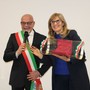 Eugenia Carfora con il sindaco di Farigliano Ivano Airaldi