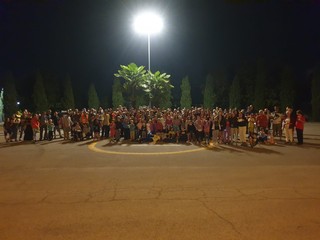 Alcuni momenti dell'emozionante serata dedicata alla passeggiata notturna nel bosco del Merlino a Caramagna, guidata dai cacciatori e animata dalla compagnia teatrale &quot;Le ragazze dell'Unitre&quot;