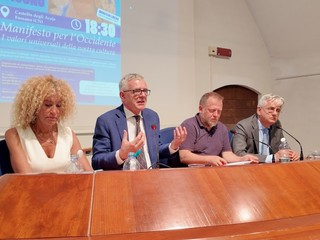 Nelle foto alcuni momenti della presentazione