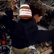 La Nutella conquista lo spazio, ora il popolo del web vuole un'edizione speciale: gli slogan e le idee impazzano sui social