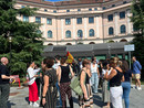 Il presidio, ieri, davanti al Tribunale di Asti Il presidio, ieri, davanti al Tribunale di Asti