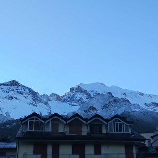 La neve caduta sulle montagne di Limone Piemonte La neve caduta sulle montagne di Limone Piemonte