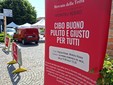 Mieli, confetture, farine, carni, frutta e verdura, tutti di alta qualità e provenienti dal Roero Mieli, confetture, farine, carni, frutta e verdura, tutti di alta qualità e provenienti dal Roero