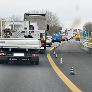 Mezzi in coda questa mattina sulla tangenziale albese