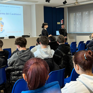 Orientamento nelle scuole: i Carabinieri presentano le carriere ai giovani cuneesi