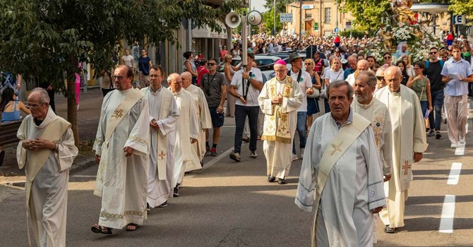 Alcuni momenti della festa patronale, a Bra (foto di Maurizio Mangino)