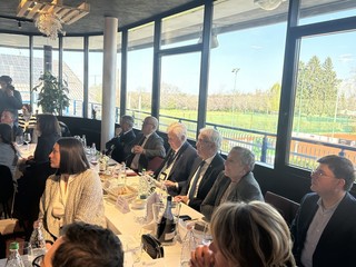 Nelle foto alcuni momenti del lunch tenuto al ristorante del Country Club di Cuneo