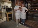 I panettieri Gianluca e Cecilia di Barge con un Barbarià appena sfornato I panettieri Gianluca e Cecilia di Barge con un Barbarià appena sfornato
