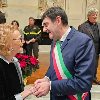 Il sindaco Tallone con Maria Franca Ferrero Il sindaco Tallone con Maria Franca Ferrero