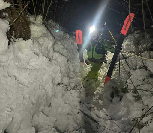 Sciatore si perde fuoripista tra Artesina e Rastello, salvato dal Soccorso Alpino