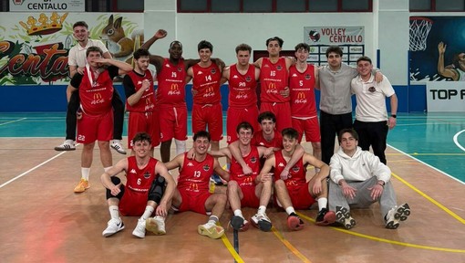 BASKET / Savimacos demolisce Centallo e si prepara allo spareggio decisivo per il titolo