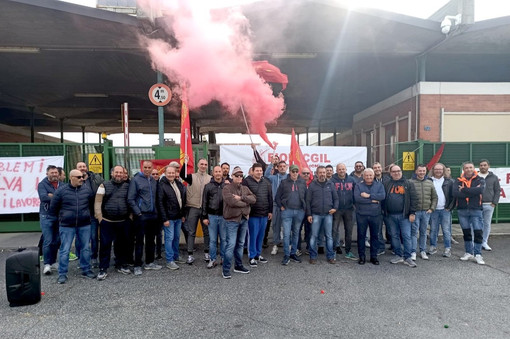Una presidio dell'ottobre 2025 di fronte all'ex Ilva di Racconigi Una presidio dell'ottobre 2025 di fronte all'ex Ilva di Racconigi