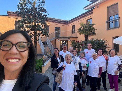 Il gruppo degli ospiti con la direttrice Serena Graglia