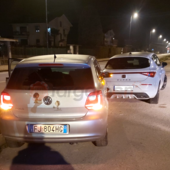 La presenza della Volkswagen Polo era stata segnalata contestualmente ad alcuni furti commessi a Bene Vagienna e altri centri vicini La presenza della Volkswagen Polo era stata segnalata contestualmente ad alcuni furti commessi a Bene Vagienna e altri centri vicini