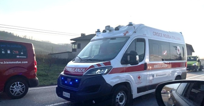 Nel pomeriggio di lunedì 19 maggio 2025 il tragico incidente nel parcheggio del distributore lungo la Provinciale 7 a Roddi (archivio)