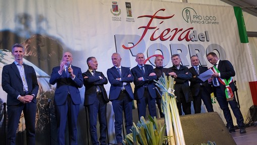 La 46ª Fiera del Porro Cervere: nuova piazza per don Carlo Cavallo e Porro d’Oro a Davide Sordella [FOTO]