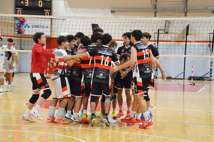 VOLLEY DM / La Pallavolo Alba torna da San Mauro Torinese con due punti preziosi e il quinto posto in classifica