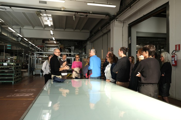 Alba, grande affluenza di visitatori negli stabilimenti Sublitex in occasione di “Porte Aperte” Alba, grande affluenza di visitatori negli stabilimenti Sublitex in occasione di “Porte Aperte”