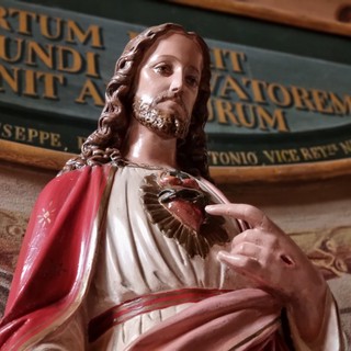 Bra, solennità del Sacratissimo Cuore di Gesù al Santuario antico della Madonna dei fiori Bra, solennità del Sacratissimo Cuore di Gesù al Santuario antico della Madonna dei fiori