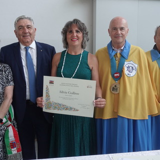 Silvia Gullino premiata a Santo Stefano Roero Silvia Gullino premiata a Santo Stefano Roero