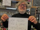 La risposta ai dazi Usa del bar Roma di Santo Stefano Belbo (Ph Facebook di Filippo Larganà)