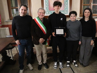 Alcuni momenti della cerimonia tenuta in municipio a Caramagna Alcuni momenti della cerimonia tenuta in municipio a Caramagna