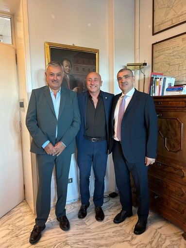 Dasinistra Angelone, Tranchida e Defilippis