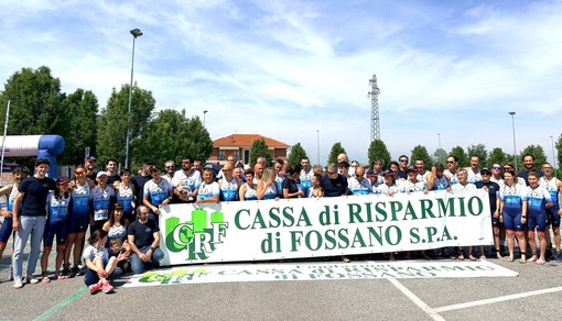 Gli oltre 50 atleti della Granda Triathlon che hanno partecipato al Triathlon sprint dei Principi 2026