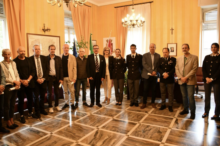 Riconoscimenti in Questura a Cuneo per il personale della Polizia di Stato collocato in congedo Riconoscimenti in Questura a Cuneo per il personale della Polizia di Stato collocato in congedo