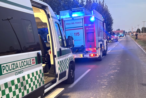 La Polizia Locale è impegnata nei rilievi volti a stabilire con esattezza la dinamica e le responsabilità del sinistro La Polizia Locale è impegnata nei rilievi volti a stabilire con esattezza la dinamica e le responsabilità del sinistro