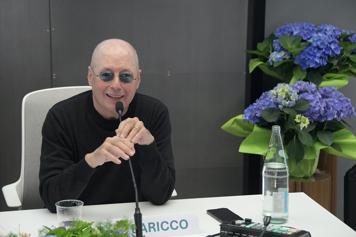 Alessandro Baricco all'auditorium dell'ospedale di Verduno