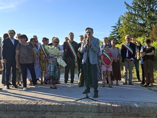 Nelle foto alcuni momenti della partecipata doppia inaugurazione Nelle foto alcuni momenti della partecipata doppia inaugurazione