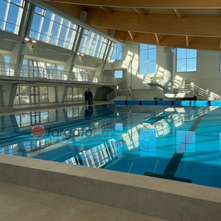 La rinnovata piscina comunale di Mondovì