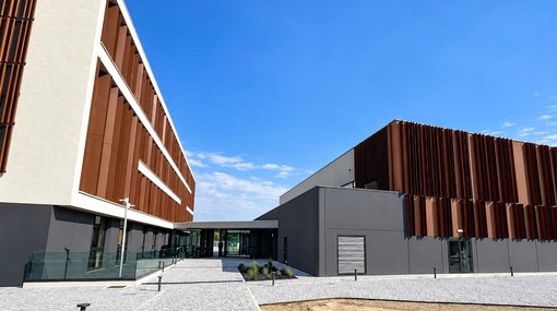 Il nuovo polo scolastico di via Sartori Il nuovo polo scolastico di via Sartori