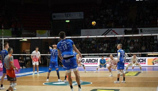 VOLLEY SUPERLEGA / Rivivi gli highlights di Cuneo–Piacenza: una battaglia di emozioni al Palasport [VIDEO]