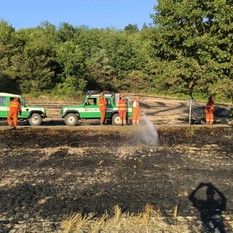 Volontari Aib in azione ieri a Camerana Volontari Aib in azione ieri a Camerana