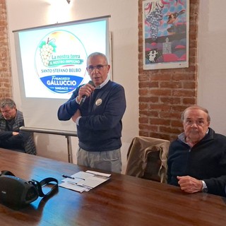 Nelle foto alcuni momenti della serata di presentazione tenuta all'agriturismo Gallina